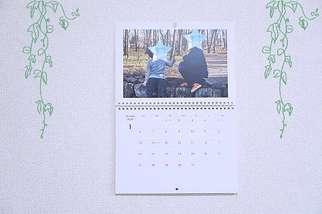 年度版のカレンダー制作スタート マイブックライフの写真入りウォールカレンダーを作ってみた まいにちメモライズ